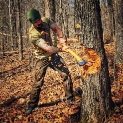 Hults Bruk Agdor 28 Montreal Axe -Camp & Hike Deals Shop 3354fb4e f4c8 4297 9430 2c8650906ce9