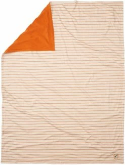 REI Co-op Flannel/Fleece Blanket -Camp & Hike Deals Shop 3e138d9a 8e90 4436 b1d9 57536de3eba4