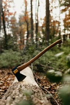 Hults Bruk Agdor 28 Montreal Axe -Camp & Hike Deals Shop 53e93e59 2c63 40f1 a2b6 1a6e6fb75919