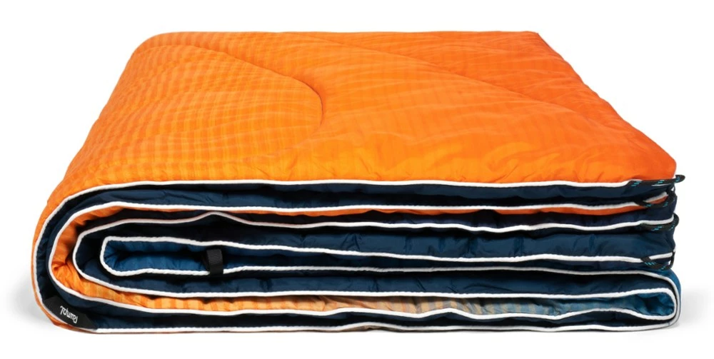 Rumpl Original Puffy Recycled Blanket - Sunset Fade 2 Rumpl Original Puffy Recycled Blanket - Sunset Fade - Image 2