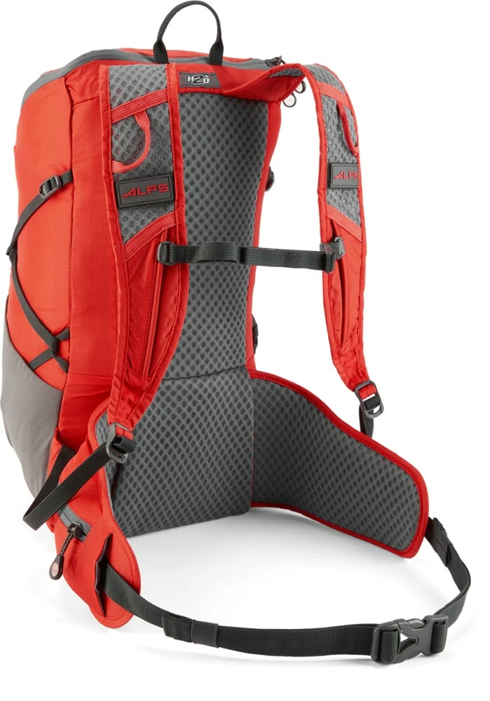 ALPS Mountaineering Canyon 20 Pack - Chili/Gray 2 ALPS Mountaineering Canyon 20 Pack - Chili/Gray - Image 2